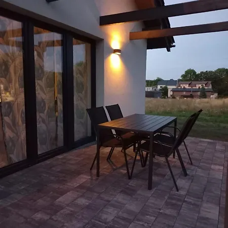 In Tupadly Mit Grill Und Terrasse 度假居 *