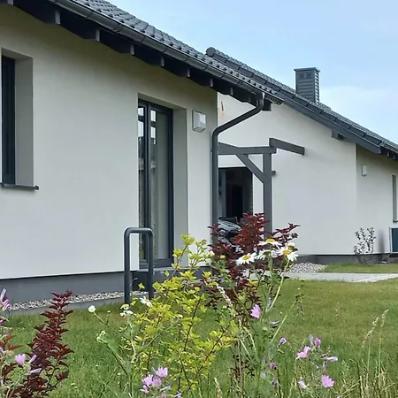 In Tupadly Mit Grill Und Terrasse Holiday home Jastrzebia Gora